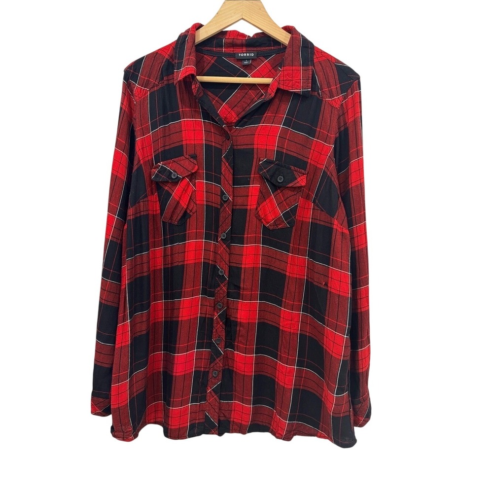 Torrid Size 1 Red Black Plaid Button Up Shirt Long Sleeve Plus 1X Flannel